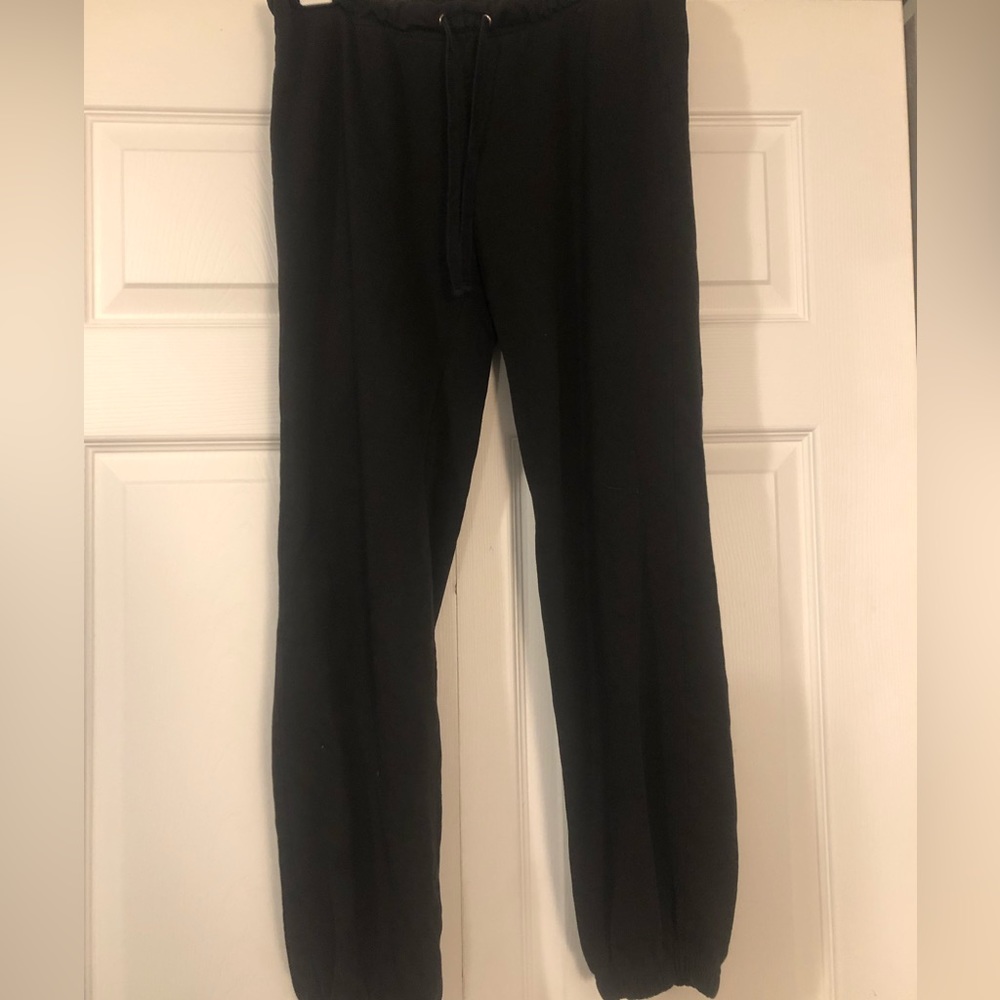 Low waisted black sweat pants
